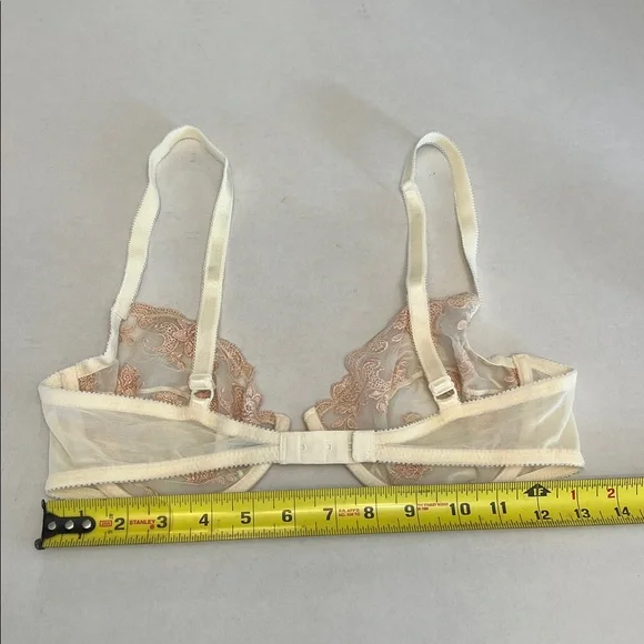 VINTAGE RALPH LAUREN SHEER NUDE UNLINED UNDERWIRE FLORAL LACE BRA SIZE 38C - Picture 13 of 13